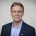 Porträtfoto Prof. Dr.-Ing Ulrich Rückert