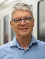 Porträtfoto Prof. Dr. Dieter Meschede